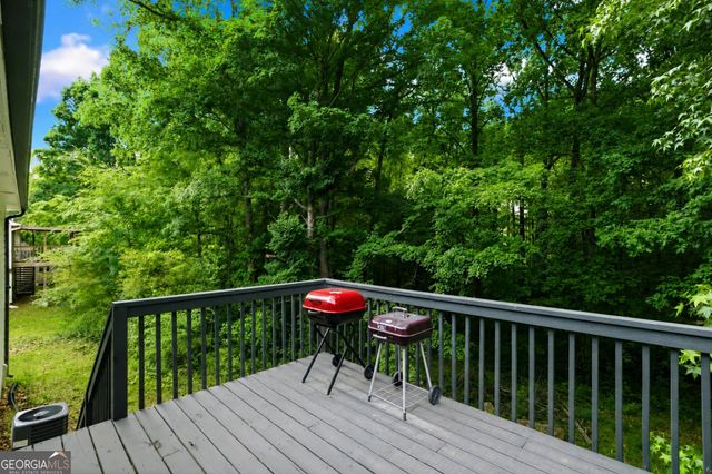134 Landing Lane, Powder Springs, GA 30127