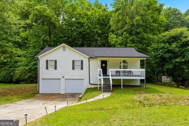134 Landing Lane, Powder Springs, GA 30127