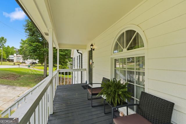134 Landing Lane, Powder Springs, GA 30127