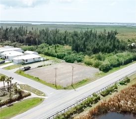 11981 Scallop DR, Cape Coral, FL 33991