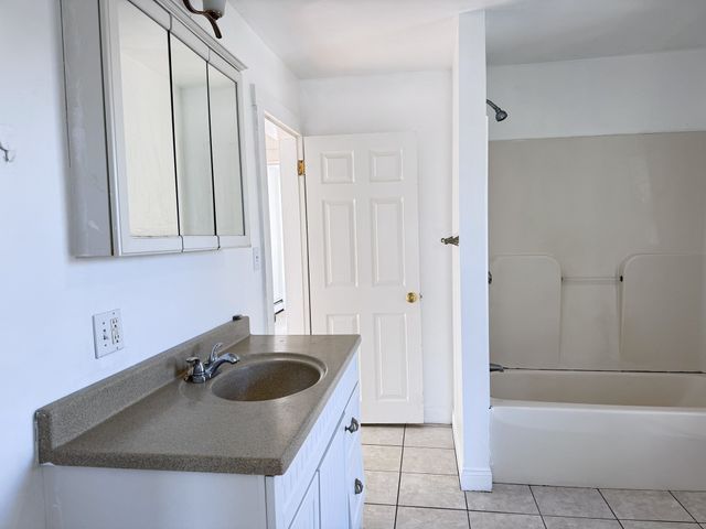97 Sylvan St. 7, Danvers, MA 01923