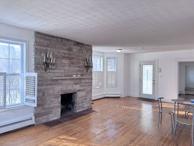 97 Sylvan St. 7, Danvers, MA 01923