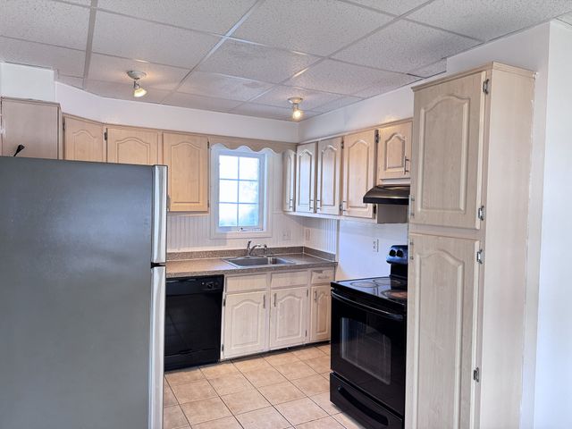 97 Sylvan St. 7, Danvers, MA 01923