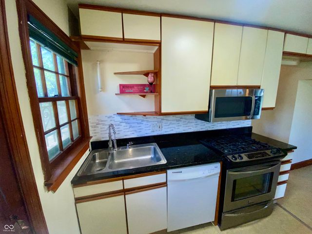 334 Central Avenue, Anderson, IN 46012