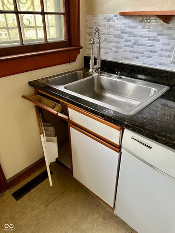 334 Central Avenue, Anderson, IN 46012