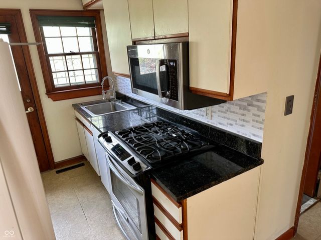 334 Central Avenue, Anderson, IN 46012