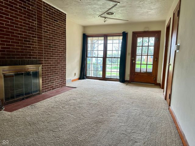 334 Central Avenue, Anderson, IN 46012