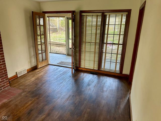 334 Central Avenue, Anderson, IN 46012