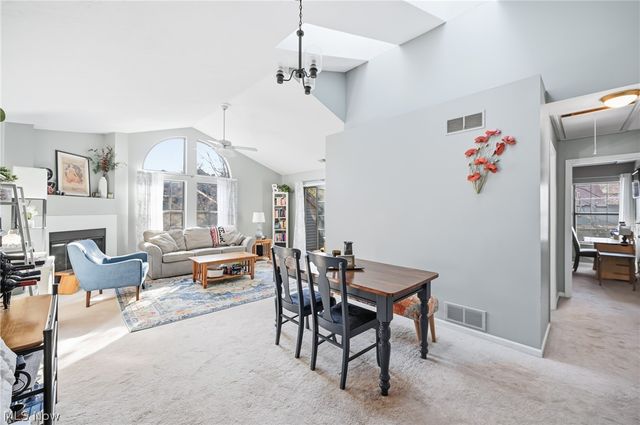 1183 Red Tail Hawk Drive 5, Boardman, OH 44512