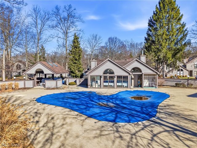 1183 Red Tail Hawk Drive 5, Boardman, OH 44512