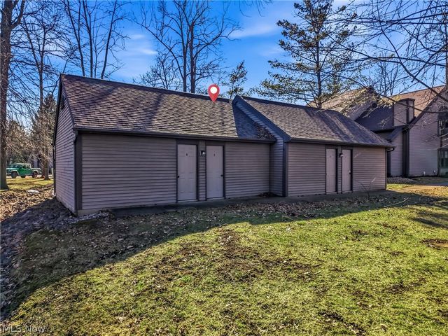 1183 Red Tail Hawk Drive 5, Boardman, OH 44512