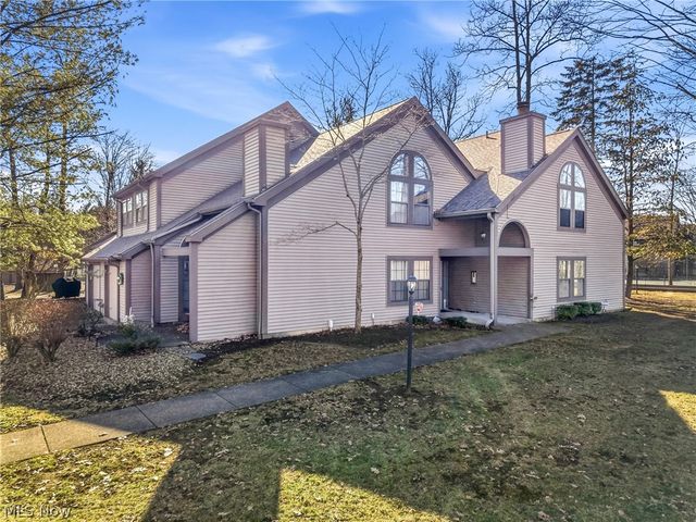 1183 Red Tail Hawk Drive 5, Boardman, OH 44512