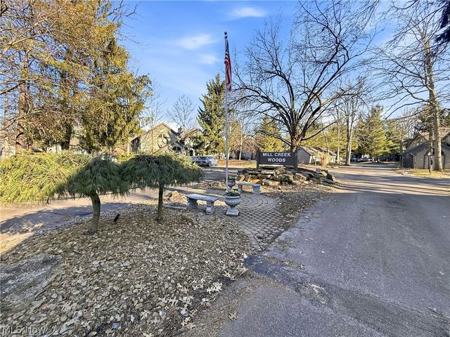 1183 Red Tail Hawk Drive 5, Boardman, OH 44512