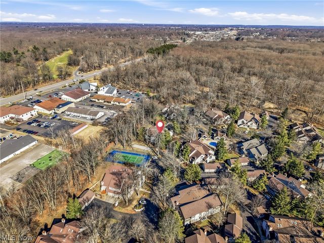 1183 Red Tail Hawk Drive 5, Boardman, OH 44512