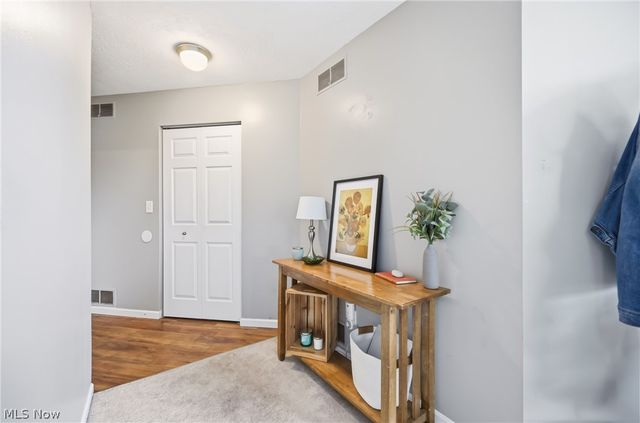 1183 Red Tail Hawk Drive 5, Boardman, OH 44512