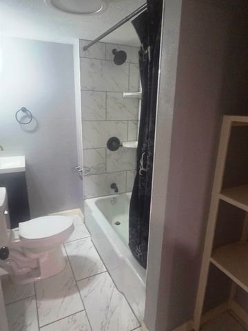 918 S Sedgwick, Wichita, KS 67213