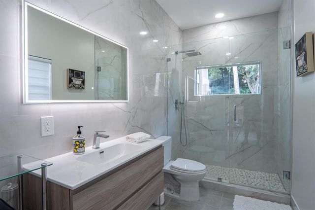 6670 NW 27th Avenue, Boca Raton, FL 33496