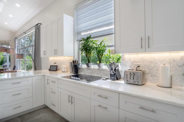 6670 NW 27th Avenue, Boca Raton, FL 33496