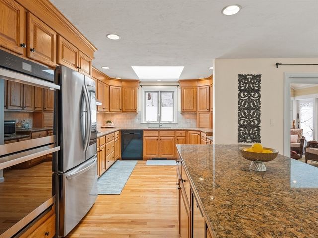 59 Lexington Drive, Acton, MA 01720
