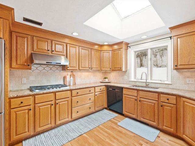 59 Lexington Drive, Acton, MA 01720