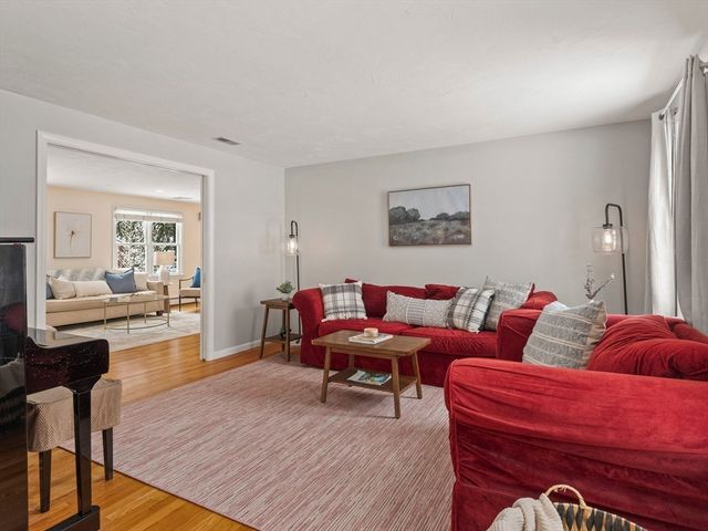 59 Lexington Drive, Acton, MA 01720