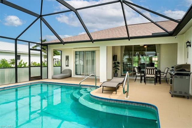 8312 Tahiti RD, Fort Myers, FL 33967