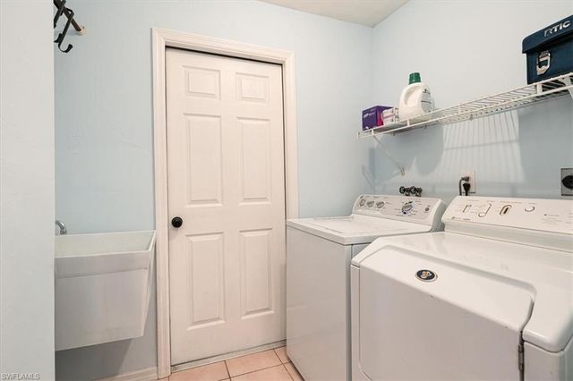 8312 Tahiti RD, Fort Myers, FL 33967