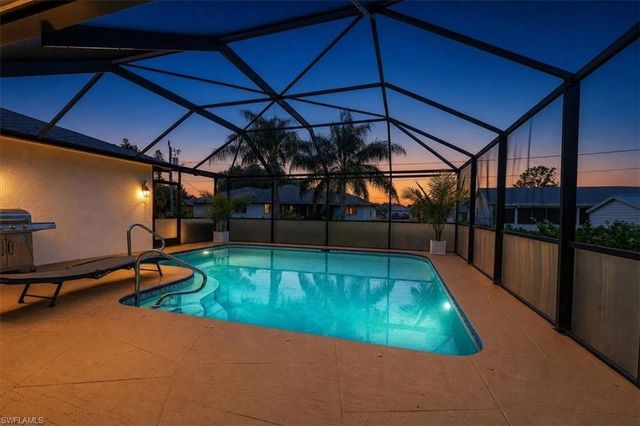 8312 Tahiti RD, Fort Myers, FL 33967