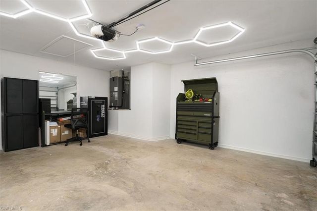 8312 Tahiti RD, Fort Myers, FL 33967