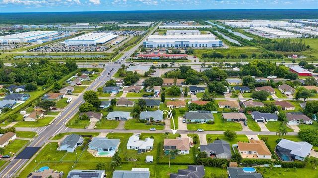 8312 Tahiti RD, Fort Myers, FL 33967