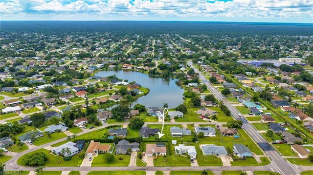 8312 Tahiti RD, Fort Myers, FL 33967