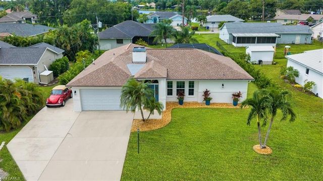 8312 Tahiti RD, Fort Myers, FL 33967