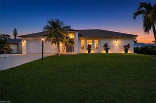 8312 Tahiti RD, Fort Myers, FL 33967