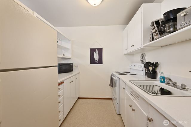 525 E Roy Street, Seattle, WA 98102