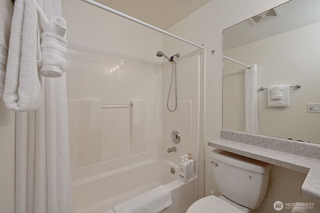 525 E Roy Street, Seattle, WA 98102