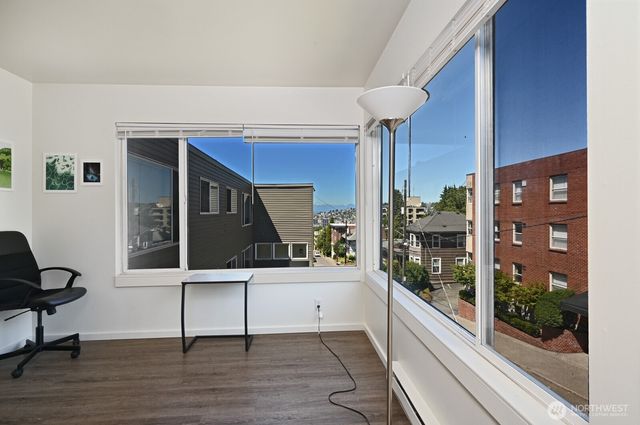 525 E Roy Street, Seattle, WA 98102
