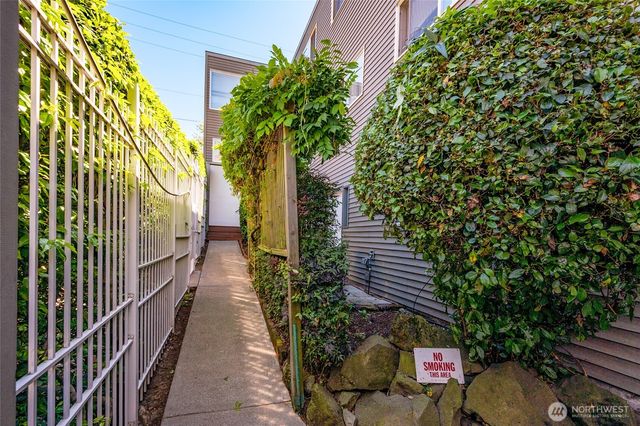 525 E Roy Street, Seattle, WA 98102