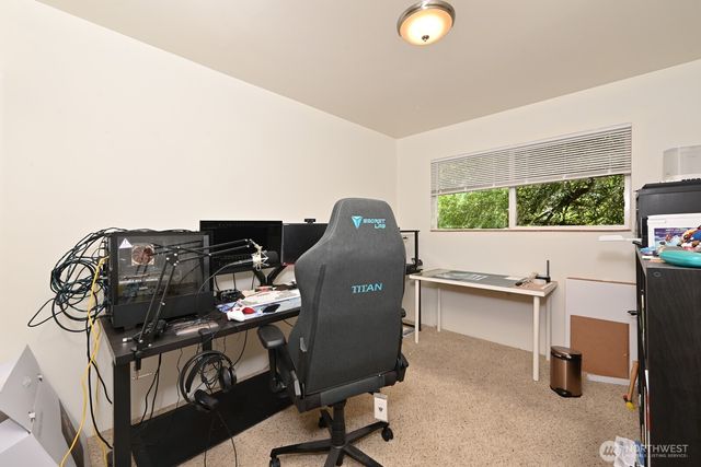 525 E Roy Street, Seattle, WA 98102