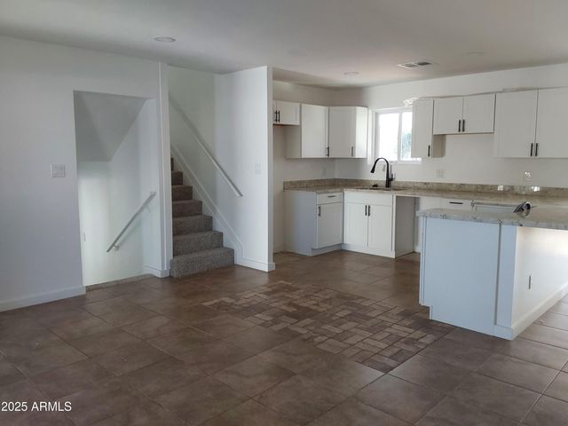 715 E Taylor Street, Tempe, AZ 85288