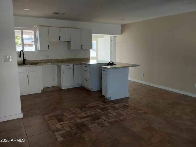 715 E Taylor Street, Tempe, AZ 85288