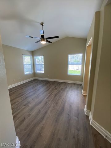 824 SPARKLE RAY Avenue, Las Vegas, NV 89123