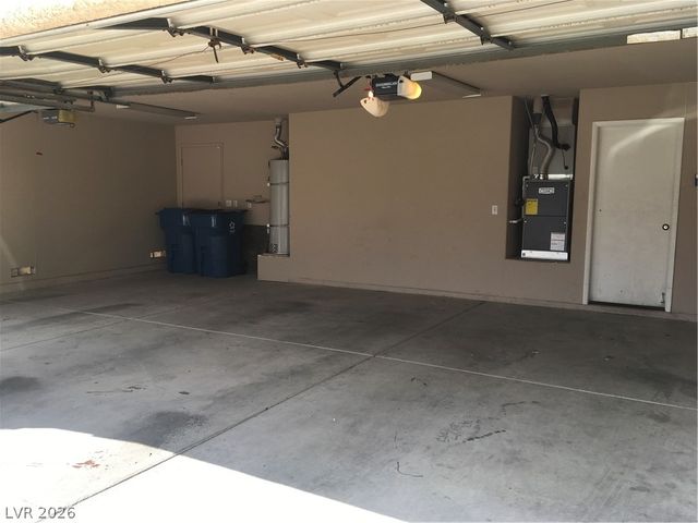 824 SPARKLE RAY Avenue, Las Vegas, NV 89123