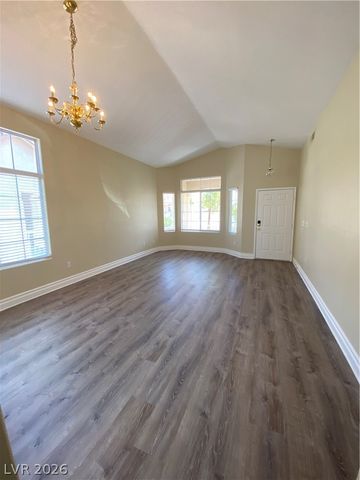 824 SPARKLE RAY Avenue, Las Vegas, NV 89123