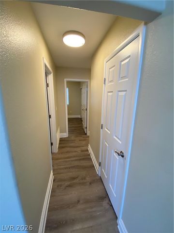 824 SPARKLE RAY Avenue, Las Vegas, NV 89123