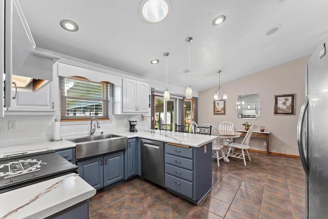 3123 W OTTERTAIL COURT, Green Bay, WI 54311