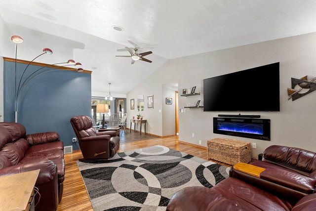 3123 W OTTERTAIL COURT, Green Bay, WI 54311