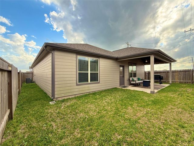 13051 Clearview Drive, Willis, TX 77318