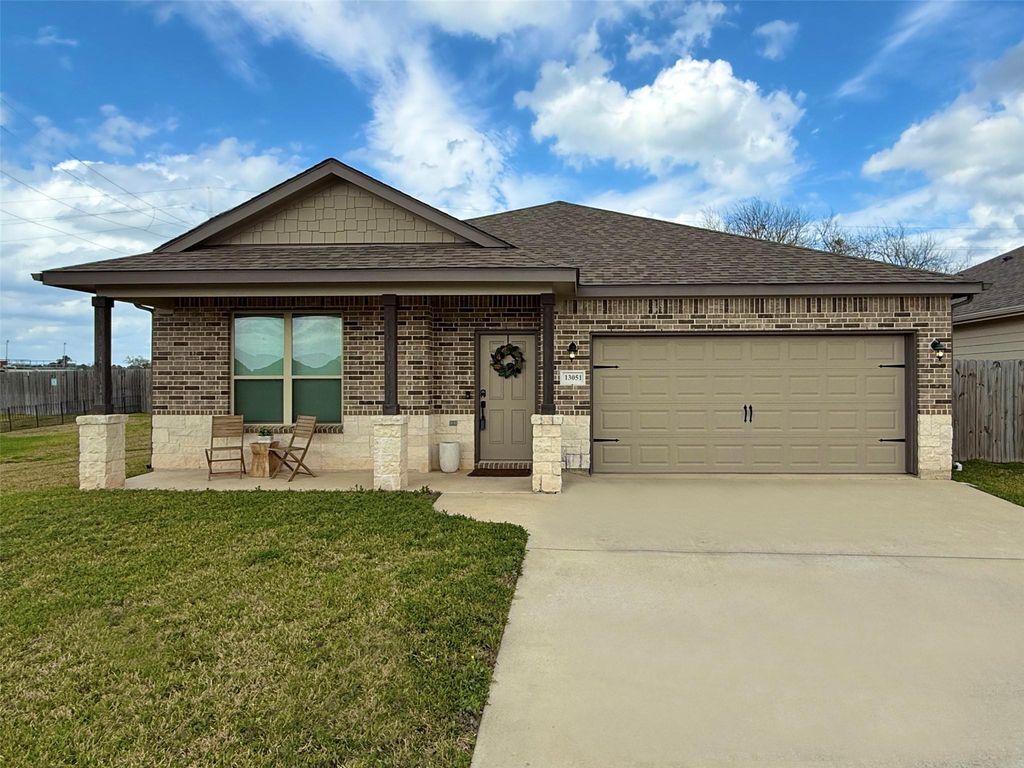 13051 Clearview Drive, Willis, TX 77318