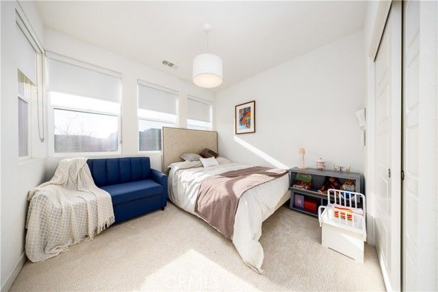 109 Newall, Irvine, CA 92618