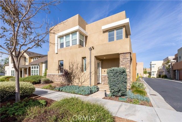 109 Newall, Irvine, CA 92618